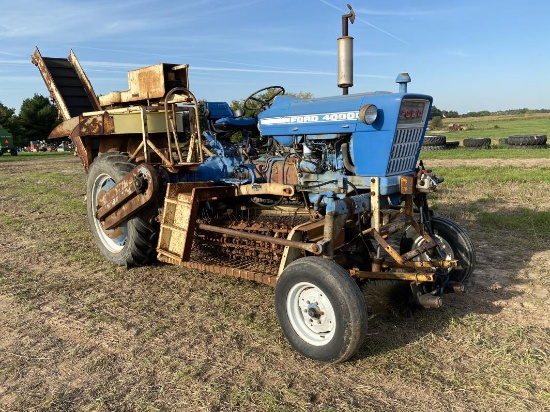 FORD 4000 TRACTOR WITH PIXALL GREAN BEAN HARVESTER, HIGH CROP, PTO, DIESEL, 13.6-38 REAR TIRES, PIXA