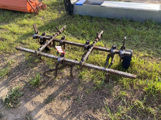 2-ROW CULTIVATOR FARMALL MOUNTS