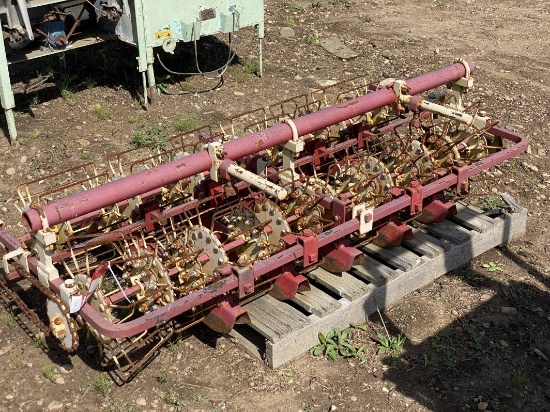 BUDDINGH BASKET WEEDER, 5''-9'' ROWS, FARMALL MOUNTS