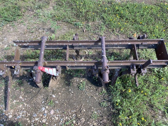 INTERNATIONAL 2-ROW BELLY MOUNT CULTIVATOR