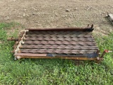 ONION TOPPING BED, 34'' X 6'