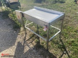 PRODUCE PACKING CONVEYOR, 48'' X 24'' FOOD GRADE BELT