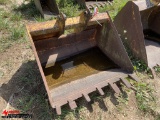 BACKHOE BUCKET, 36'' WITH TEETH