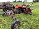 FARMALL 200 PARTS TRACTOR, NOT COMPLETE