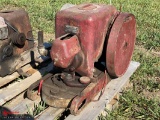 INTERNATIONAL TYPE LA 3-5 HP HIT & MISS ENGINE, ENGINE TURNS OVER