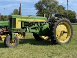 JOHN DEERE 520 TRACTOR, GAS, SINGLE FRONT TIRE, 3PT, NO TOP LINK, PTO, 1-REMOTE, 12.4-38 REAR TIRES,