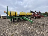 JOHN DEERE 7200 CONSERVATION 6-ROW PLANTER, LIQUID FERTILIZER, 30'' ROWS, VACUUM SEEDER, WITH MONITO