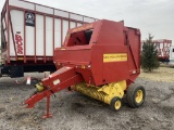 NEW HOLLAND 640 ROUND BALER, APPROX. 5,000 BALES, AUTO WRAP, 1 OWNER, S/N: 891591