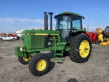 1990 JOHN DEERE 4255 TRACTOR, 133HP JD DIESEL, 2WD, CAB, 3PT, PTO, 2 HYD. OUTLETS, NEW 18.4R38 REAR 
