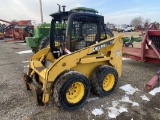 JOHN DEERE 313 RUBBER TIRE SKID STEER, AUX. HYDRAULICS, OROPS, 12-16.5 TIRES, HAND-FOOT CONTROLS, 69