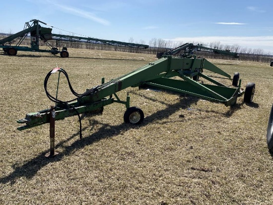 JOHN DEERE 930-02 TOWABLE SCRAPER, HYDRAULIC, 9-1/2' LAND LEVELER