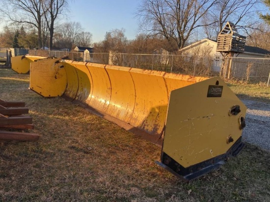 ARCTIC SNOW PUSHER, 16', LOADER HOOKUP