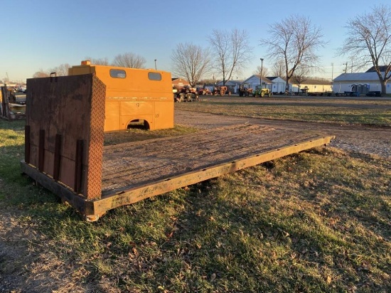 FLAT BED, 19'