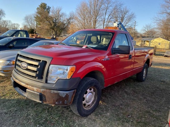 2010 FORD F150XL REGULAR CAB PICKUP, 4.6L GAS ENGINE, AUTO TRANS, AM/FM-RADIO, CRUISE, CHECK ENGINE 