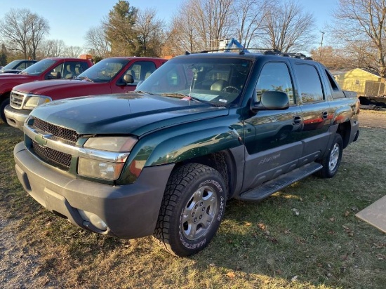 2003 CHEVY AVALANCHE 4-DOOR SUV, 5/3L V8 GAS ENGINE, AUTO TRANS, 4X4, LEATHER, PW, PL, PM, AM/FM-CD,