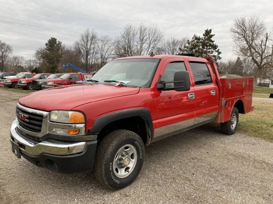 2006 GMC 2500 SIERRA 4-DOOR UTILITY TRUCK, 6.6L DIESEL, AUTO TRANS, 4X4, LEATHER, PW, PL, PM, AM/FM-