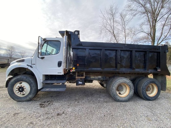 2005 FREIGHTLINER M2 TANDEM AXLE DUMP, MERCEDES BENZ DIESEL, AUTO TRANS, NO TARP, 130,085 MILES SHOW