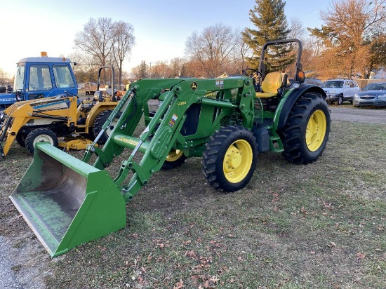 2013 JOHN DEERE 5085M TRACTOR WITH JD H260 LOADER & 6' BUCKET, OPEN STATION, MFWD, 16F/16R, REAR HIT