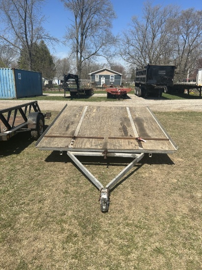 ASSEMBLED SINGLE AXLE 8' X 10' SNOWMOBILE TRAILER, 2'' BALL, SELLS WITH REGISTRATION, VIN: 1RNR9610S