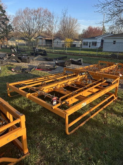 NEW LAND HONOR SQUARE BALE ACCUMULATOR/GRAPPLE, HYDRAULIC RAISE/LOWER FOR HOOKS, 88''W X 94''L, SKID