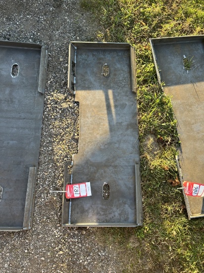 SKID STEER QUICK ATTACH PLATE