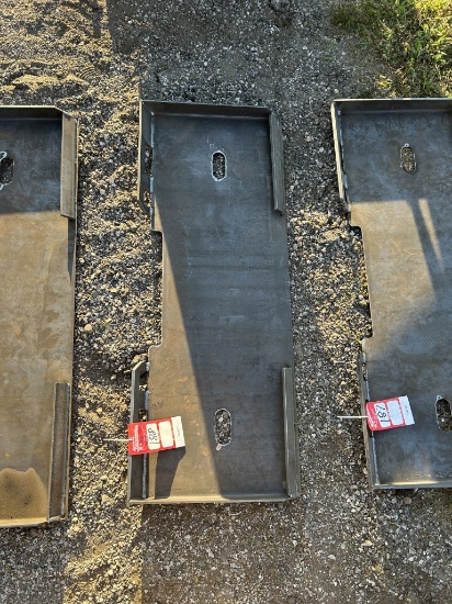 SKID STEER QUICK ATTACH PLATE