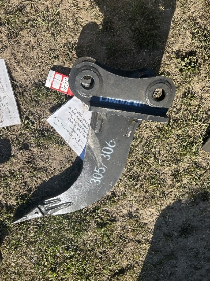 UNUSED LAND HERO HEAVY DUTY RIPPER, 27''