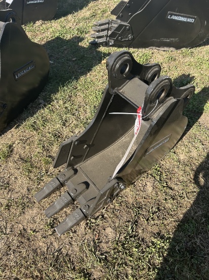 UNUSED LAND HERO HEAVY DUTY BUCKET, 12''