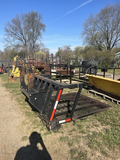 REAR TRAILER/TRUCK EXTENSION WITH RAMP, MOUNTS TO REAR PLOW
