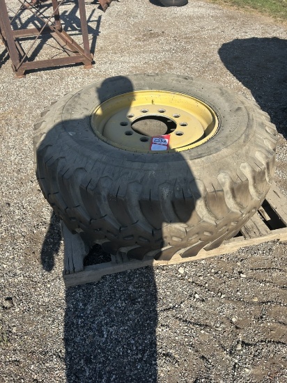 18-22.5 TIRE & RIM