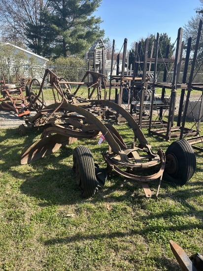 VINTAGE GRADER