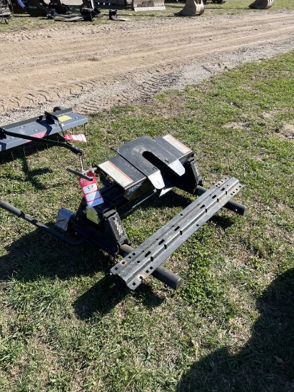 REESE HITCH, SLIDER, WITH RAILS