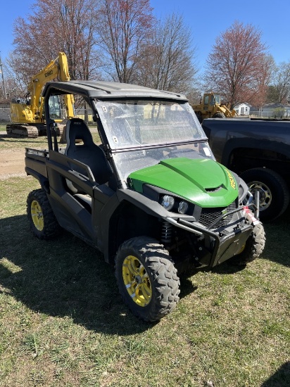 JOHN DEERE RSX 850i GATOR, MANUAL DUMP BOX, SIDE DOORS, 4WD, BUCKET SEATS, 381 HOURS SHOWING