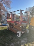 MEC 2548HT SCISSOR LIFT, 25' LIFT, 1000 LB LIFT CAPACITY, S/N: 7101311
