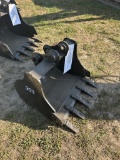 UNUSED LAND HERO HEAVY DUTY BUCKET, 30''