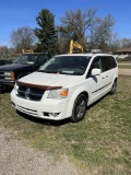 2010 DODGE CARAVAN VAN, 4.0 V6 GAS ENGINE, AUTO TRANS, LEATHER, PW, PL, PM, AM/FM, SUN ROOF, DUAL SI