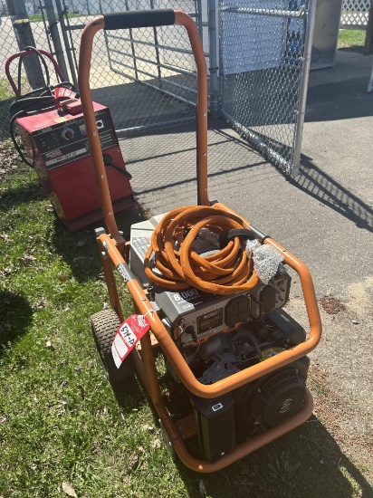 RIDGID 10,000 WATT GENERATOR, GAS, OWNER STATES HAS APPROX. 40 HOURS
