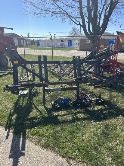 SPRAYER BOOM, 60', WITH RAVEN CONTROL BOX AND PUMP
