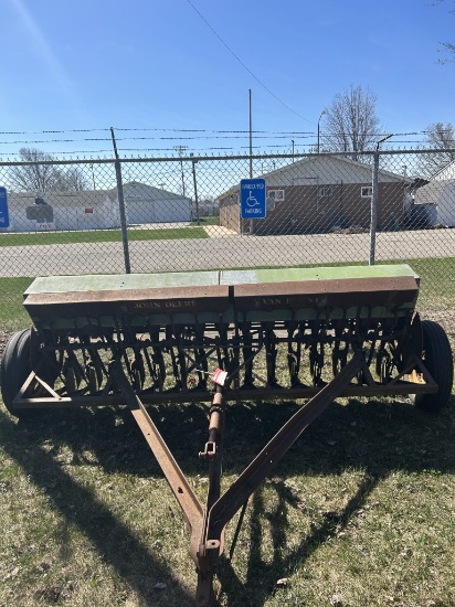 JOHN DEERE 15X7 MODEL FB GRAIN DRILL