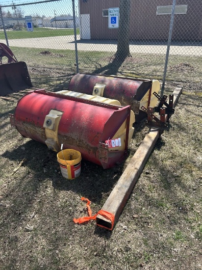 CENTURY SADDLE TANKS, 400-GALLON TOTAL, WITH MOUNTING BAR & HARDWARE