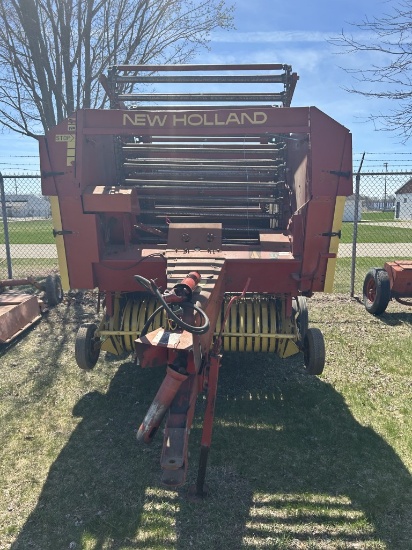 NEW HOLLAND 849 ROUND BALER, AUTO-WRAP, S/N: 663966, OWNERS MANUAL IN OFFICE