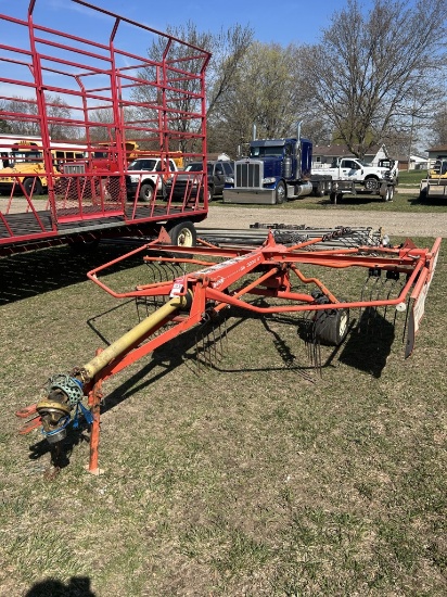 KUHN GA 3200 GT HAY RAKE, 9'