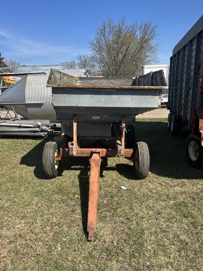 AMERICAN STANDARD 175 BU. GRAVITY WAGON, SIDE DISCHARGE, FARMERS PRIDE, 6-TON RUNNING GEAR