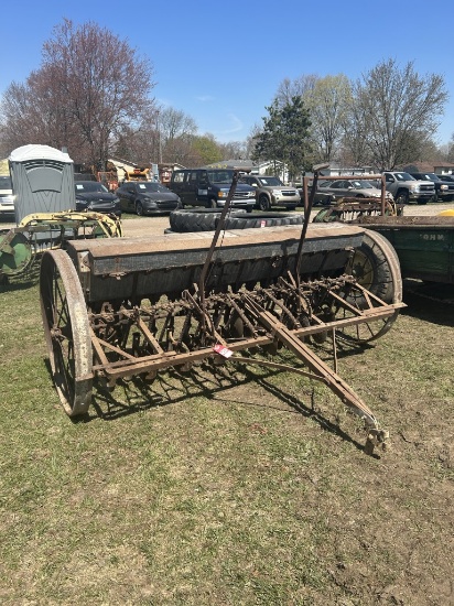 JOHN DEERE GRAIN DRILL