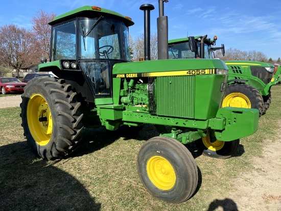 1991 JOHN DEERE 4055 TRACTOR, CAB, 2WD, 3PT, PTO, 2-HYD OUTLETS, QUAD RANGE TRANS, 18.4R38 REAR TIRE