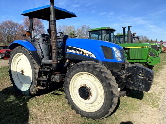 NEW HOLLAND TS125A TRACTOR, 4WD, 3PT, PTO, 2-REMOTES, 320-85R34 FRONTS, 320-90R50 REARS, HAS TROUBLE