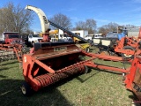 GEHL 860 PULL TYPE CHOPPER WITH HAY HEAD & 2-ROW CORN HEAD, S/N: 7584