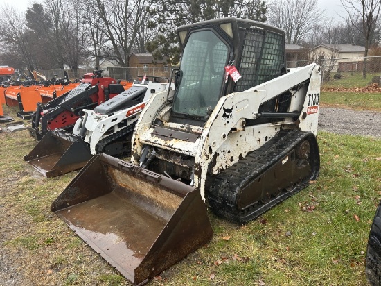 2007 BOBCAT T180 RUBBER TRACK SKID STEER, ENCLOSED CAB WITH HEAT & AIR, 66-HP KUBOTA DIESEL, AUX. HY