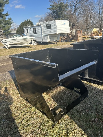 SKID STEER DUMP HOPPER