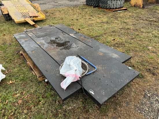 HYDRAULIC LIFTING TABLE